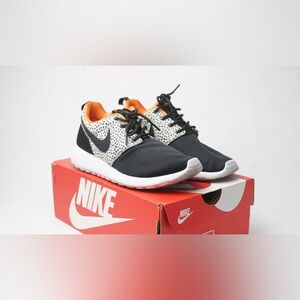 Nike Roshe One Safari (GS) - Size 4.5Y - 6 Womens